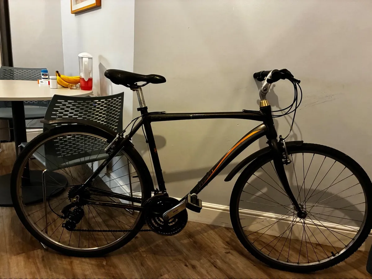 Well maintained Hybrid Bike for Sale Dublin - Image 1