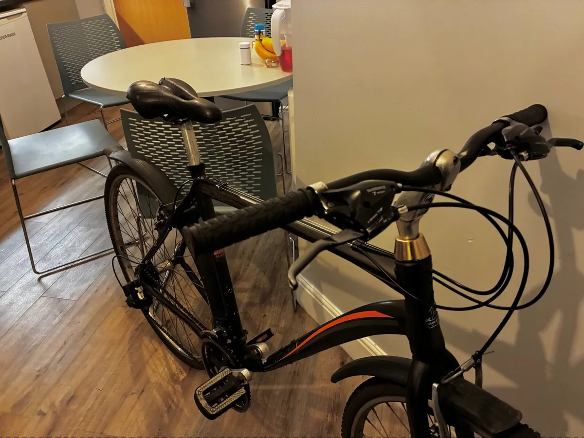 Well maintained Hybrid Bike for Sale Dublin - Image 2