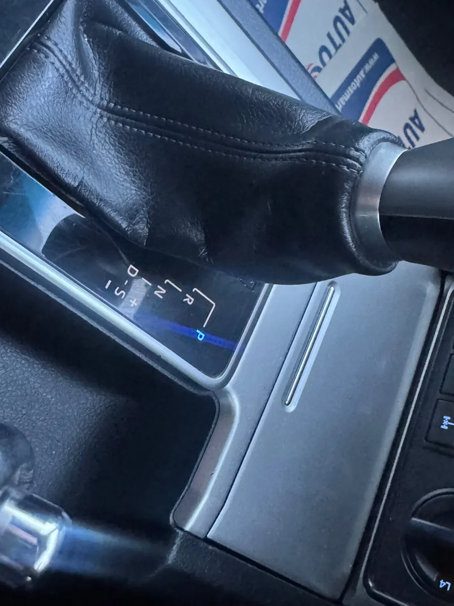 Toyota Land Cruiser 2018 7 seater prado - Image 3