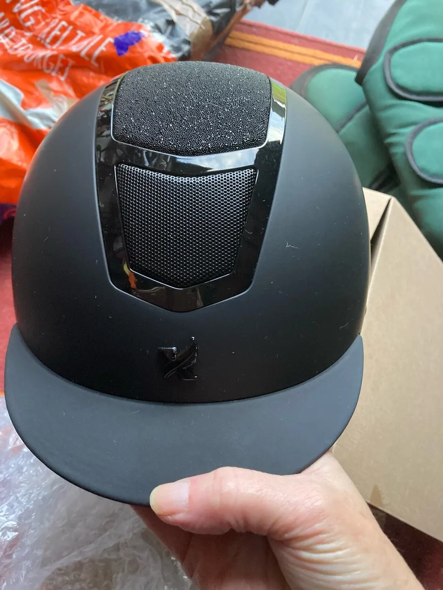 Karben riding hat - Image 1