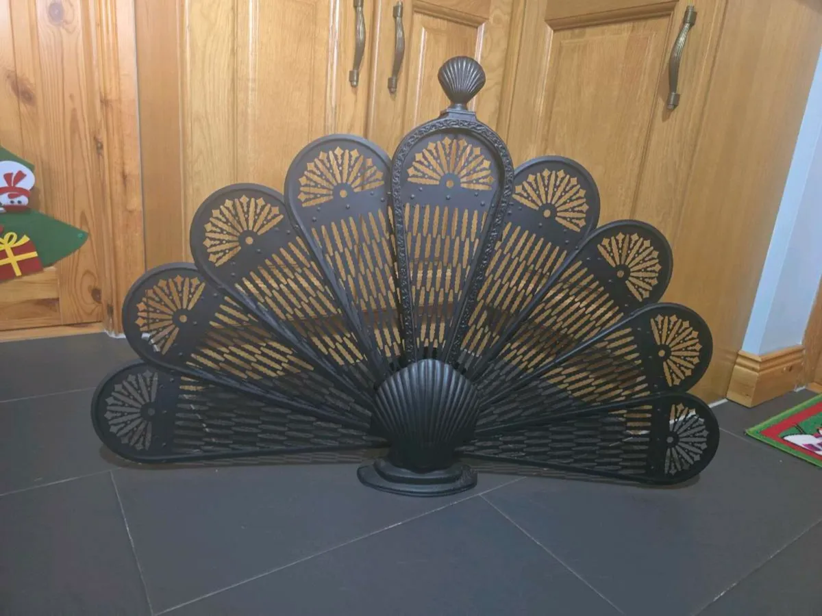 VintageCast iron folding peacock - fan fire screen - Image 1