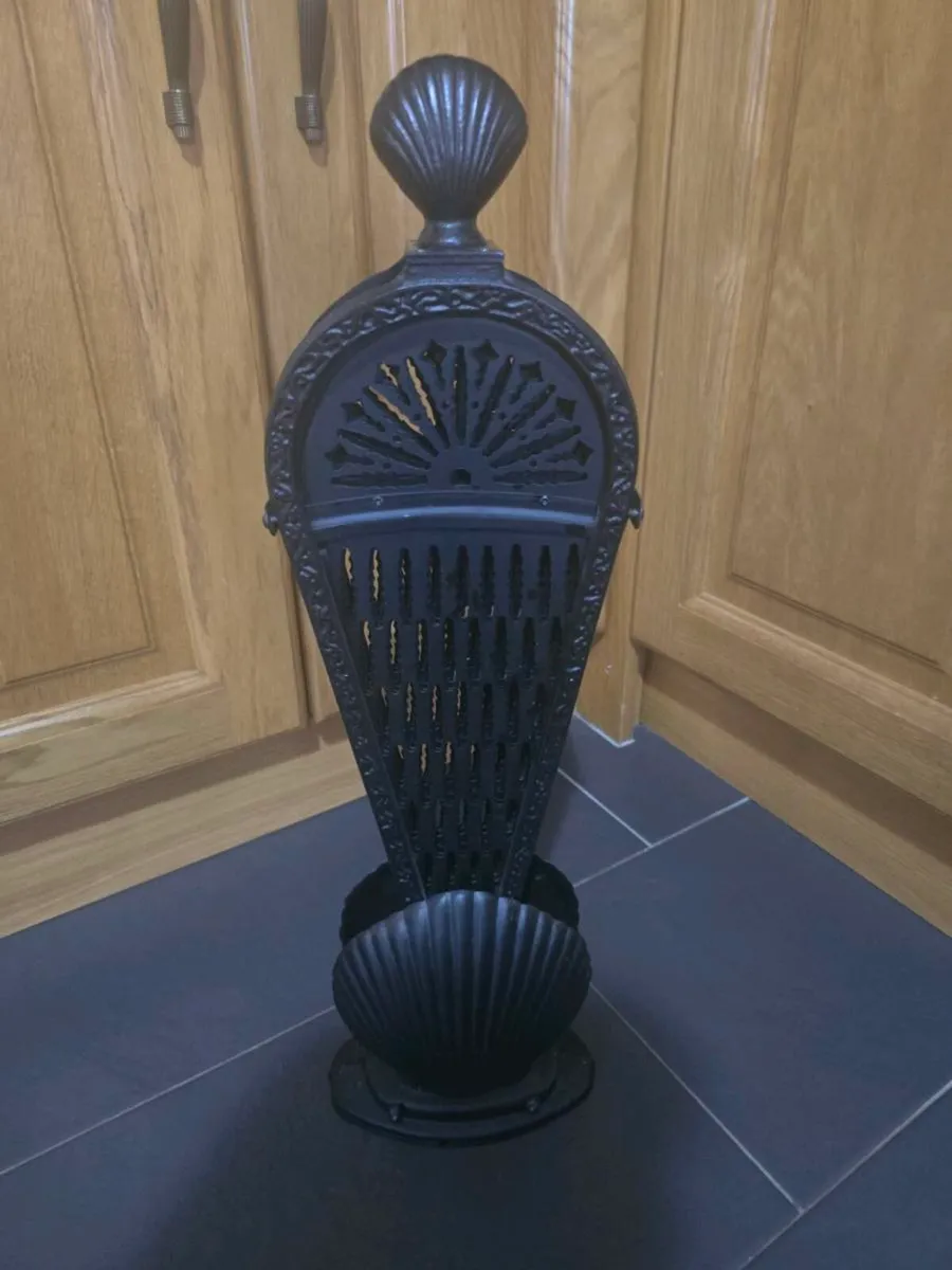 VintageCast iron folding peacock - fan fire screen - Image 4
