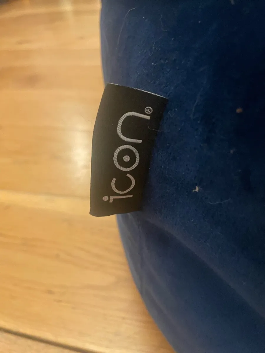 Velvet blue bean bag - Image 3