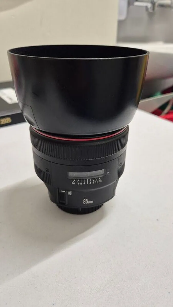 Canon 85 mm 1.2 - Image 2