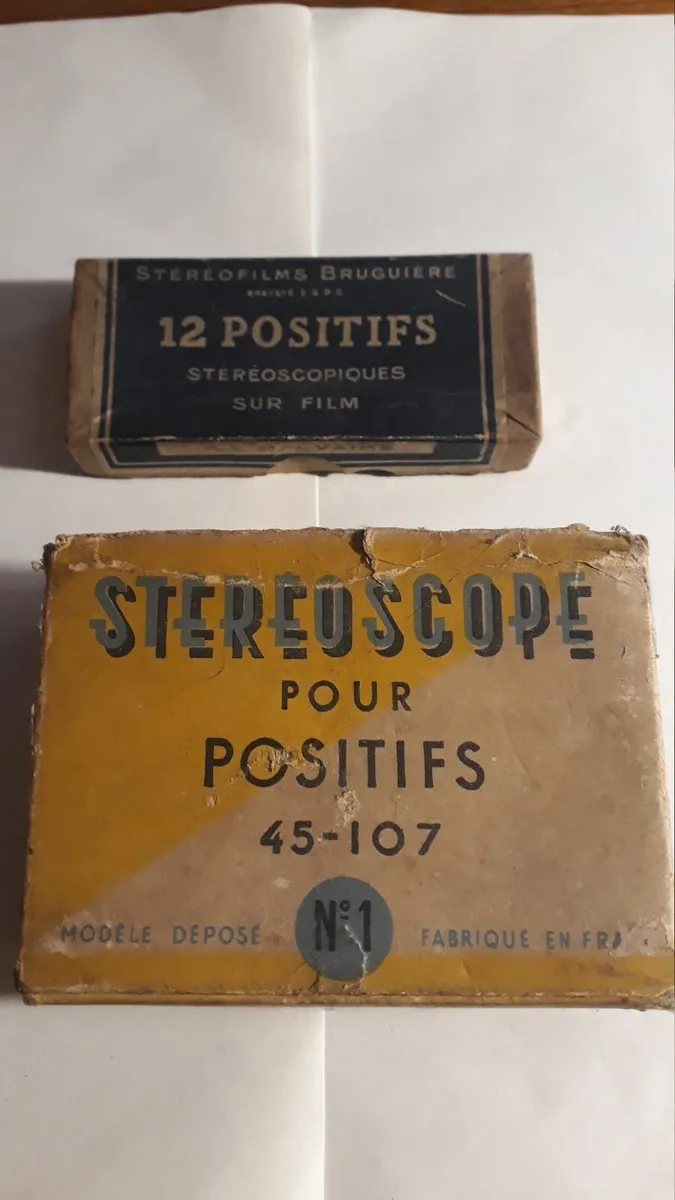 Vintage Stereoscope - Image 2