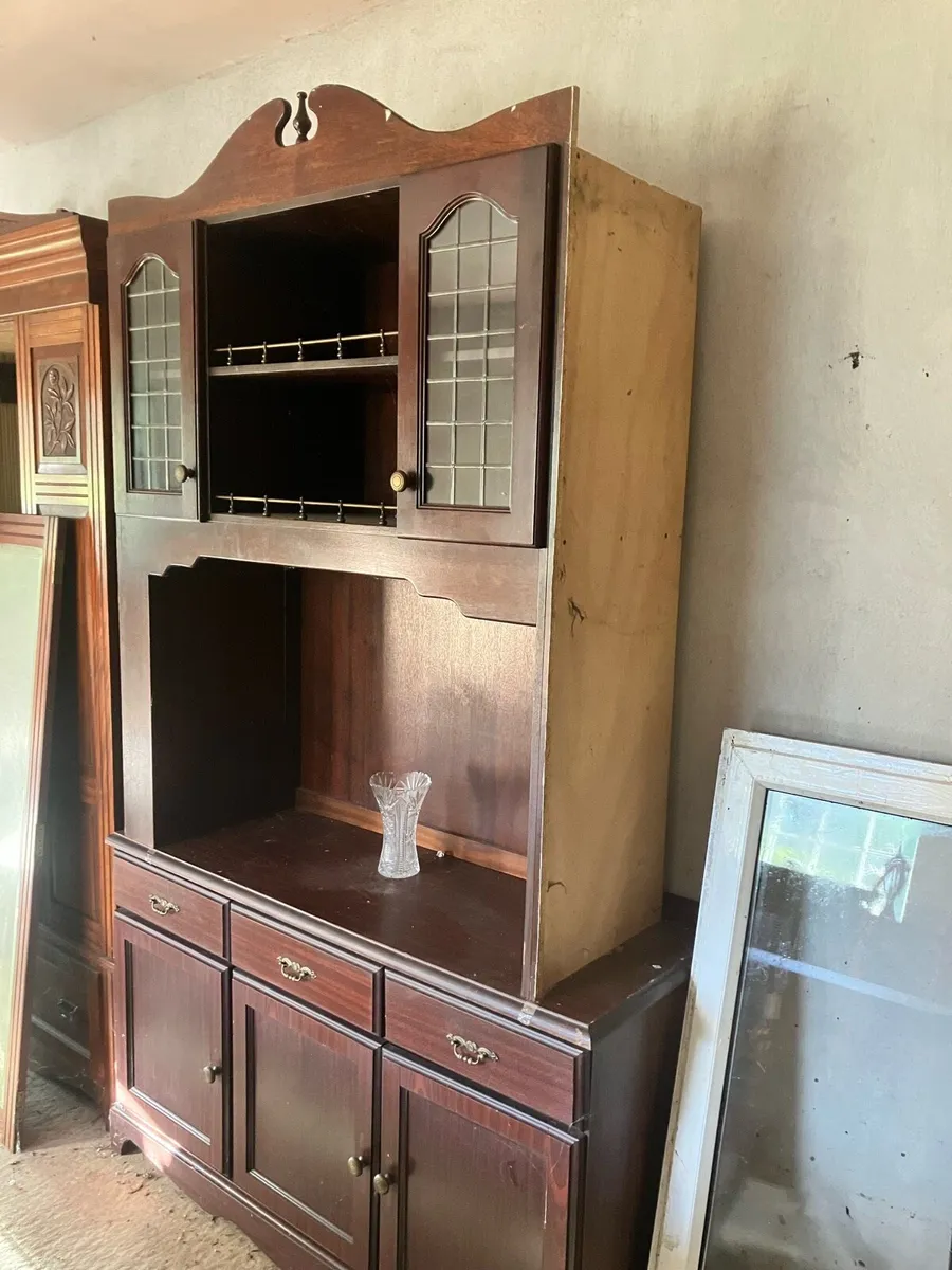 Display cabinets “free” - Image 2