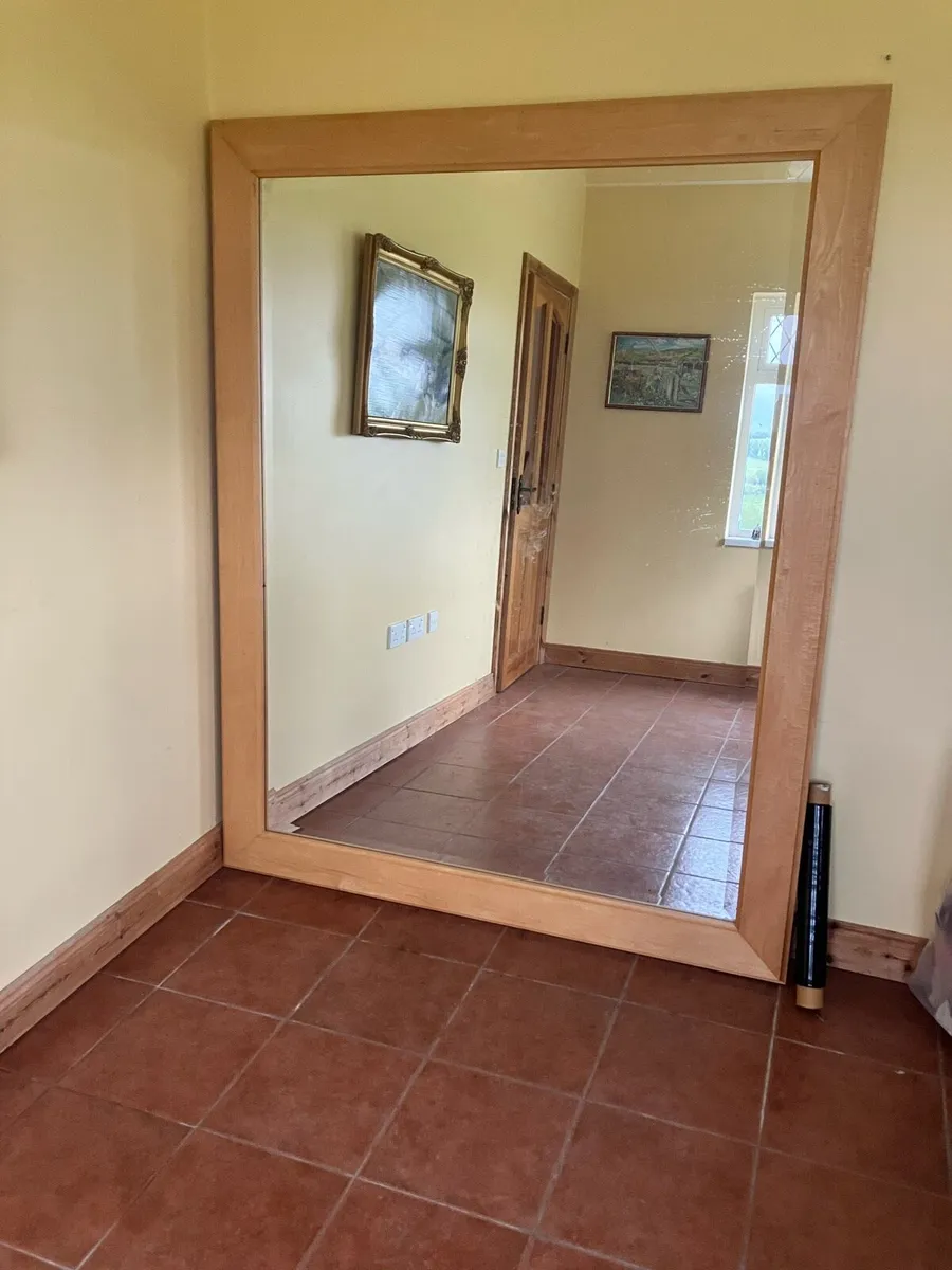 Large mirror - Image 1