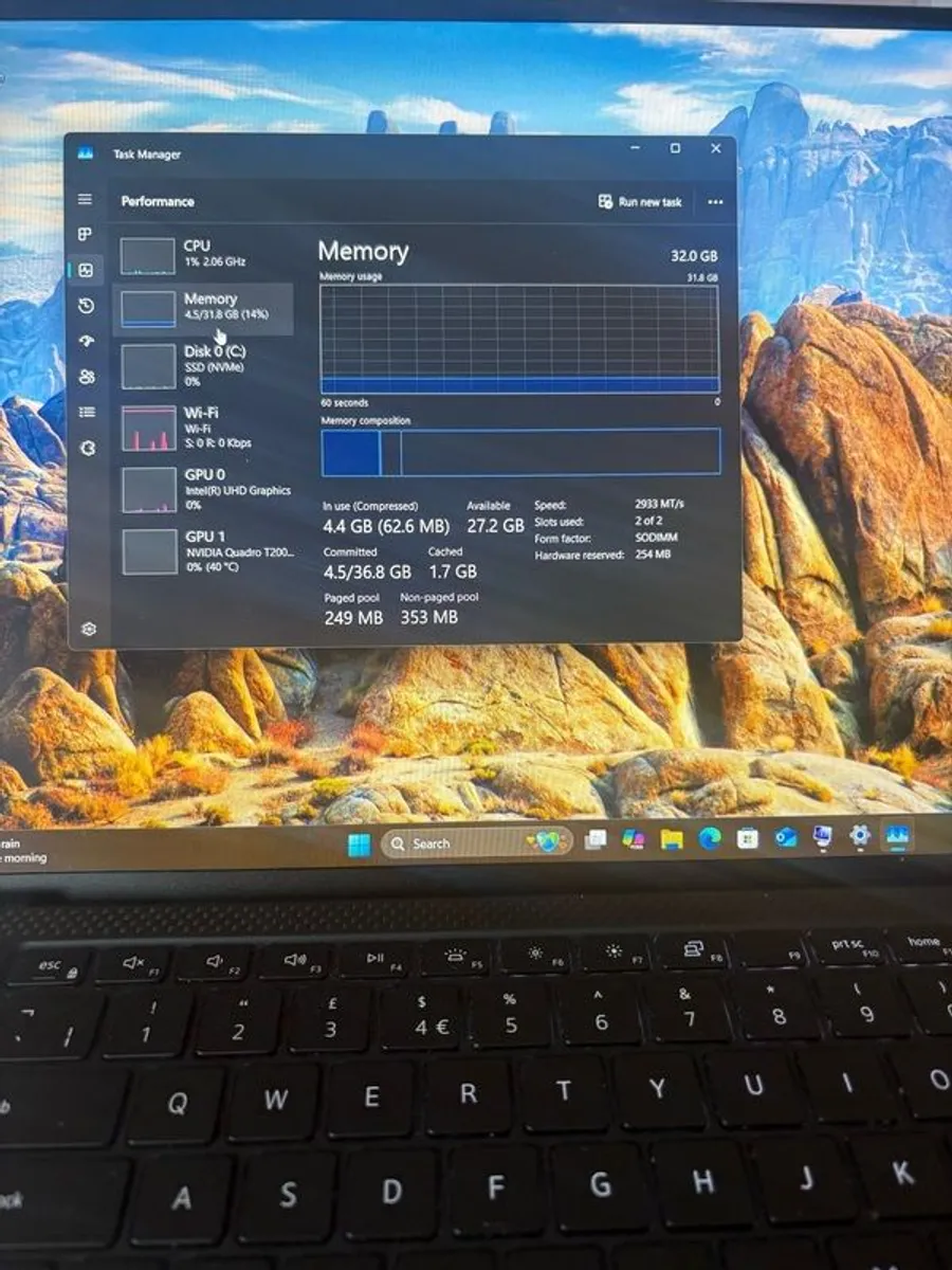 Dell Precision 5550 - Image 3