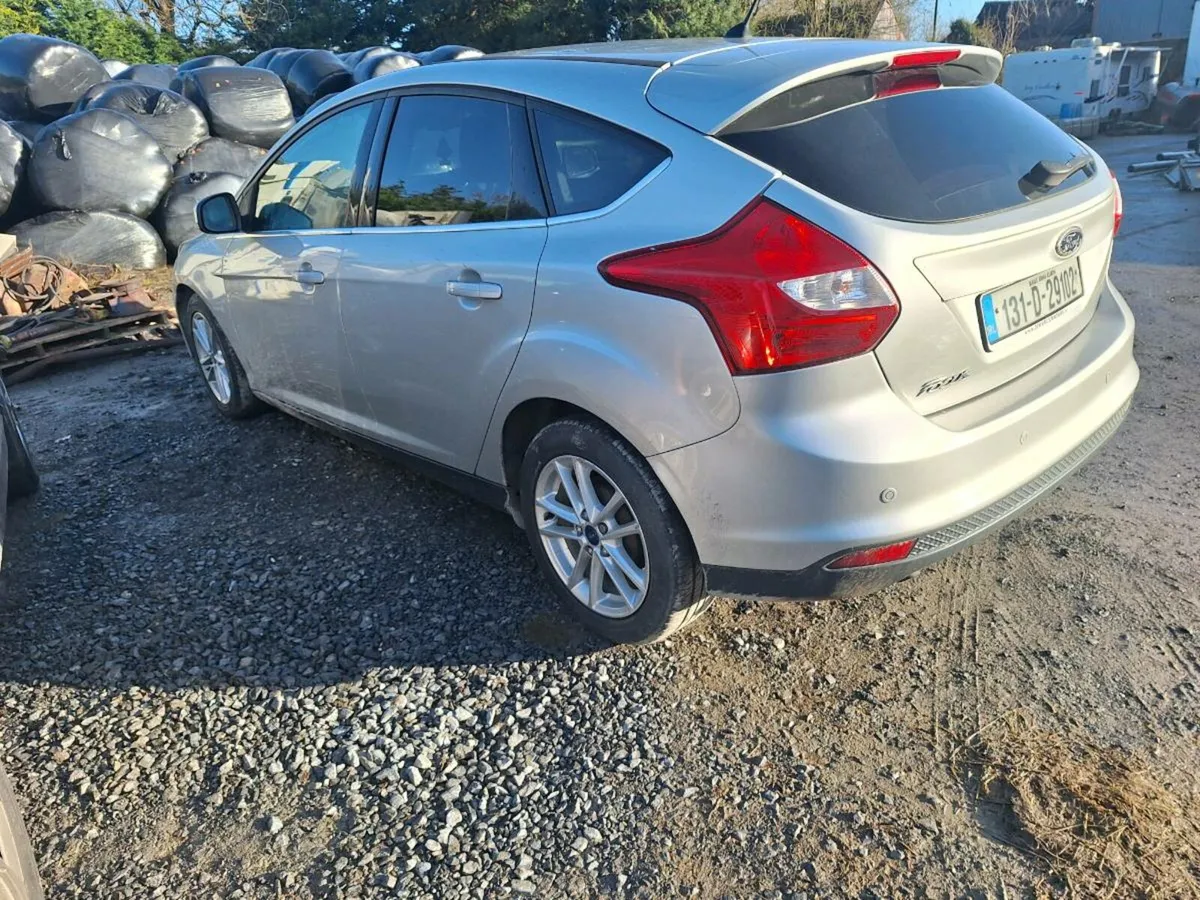 Ford focus 2013 trade in accepted .. - Image 4