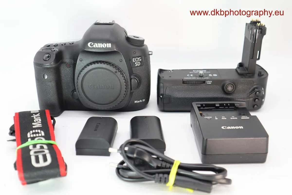 CANON 5D MK 3 DSLR CAMERA & BATTERY GRIP #089 - Image 1