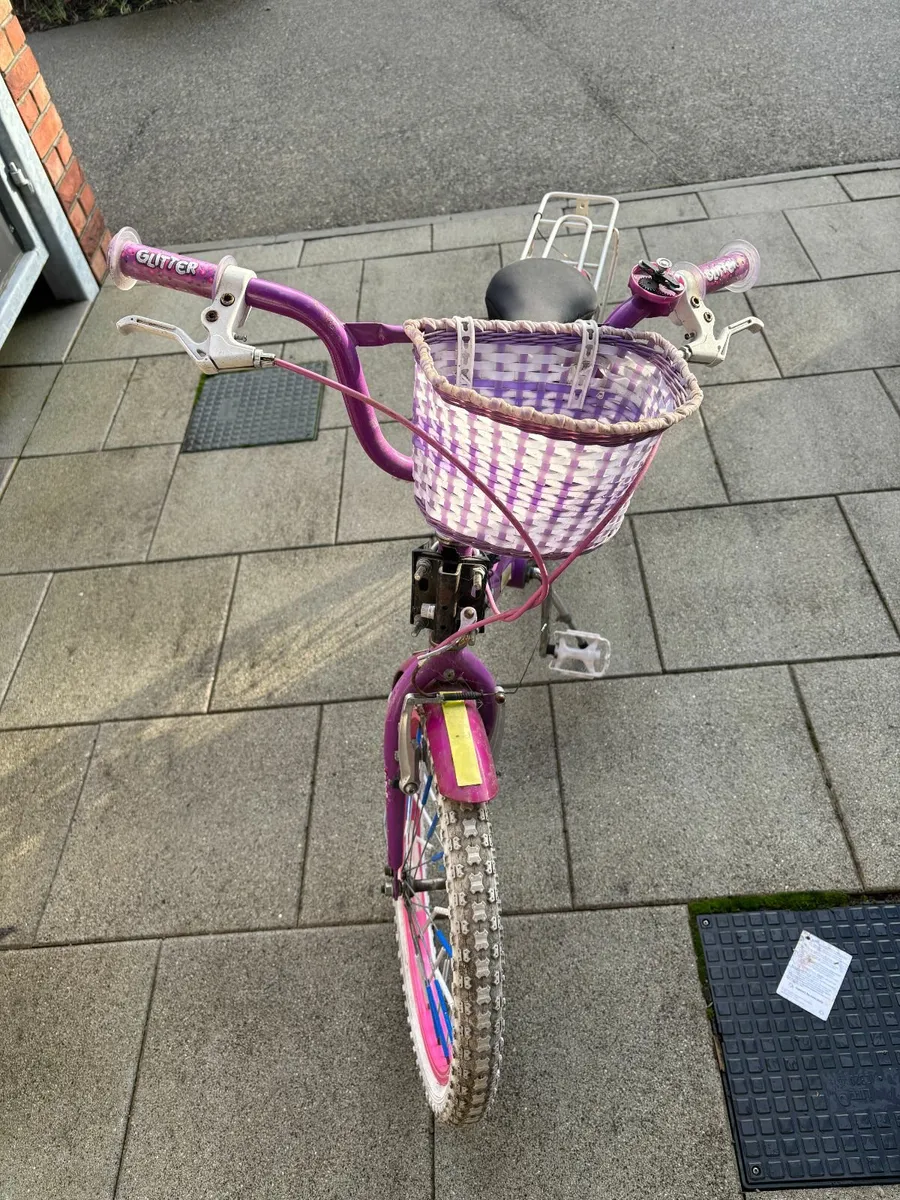 Girls Kids/Child bike 16 inch- 6 to 8 years old - Image 1
