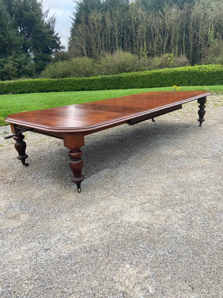 William IV sixteen seater dining table - Image 1