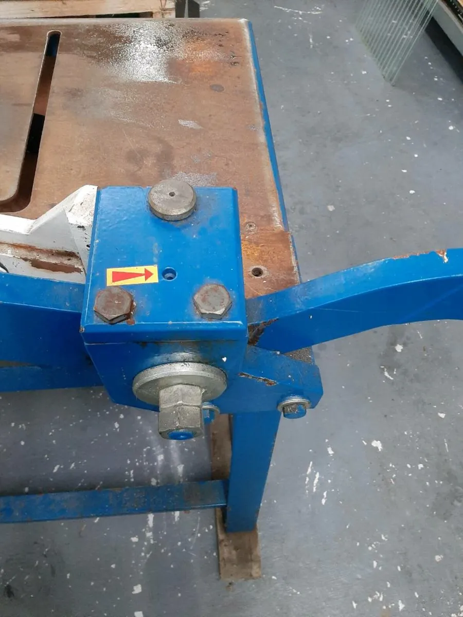Sheet metal guillotine - Image 3