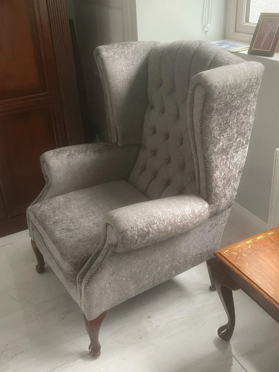Queen Anne Chair x2 - Image 1