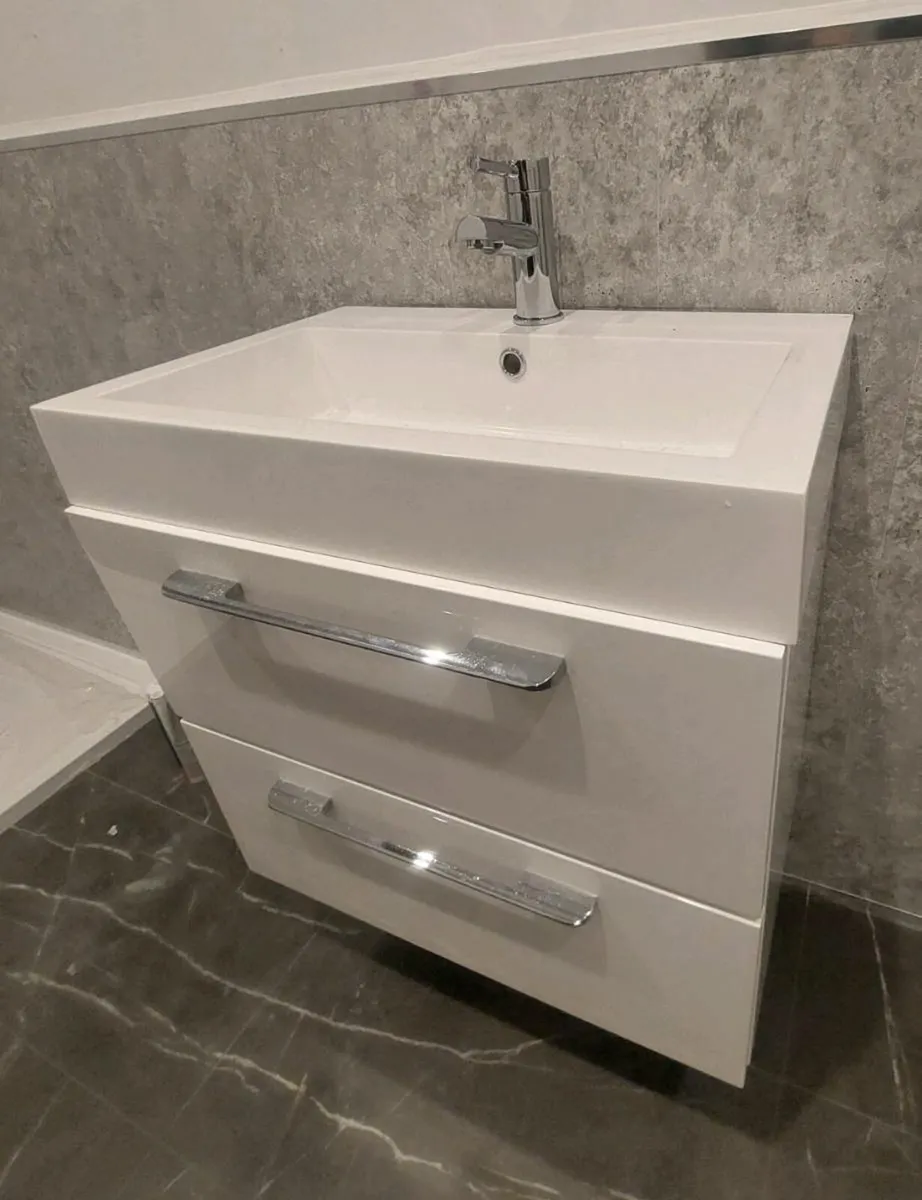 Bathroom Vanity - Image 1