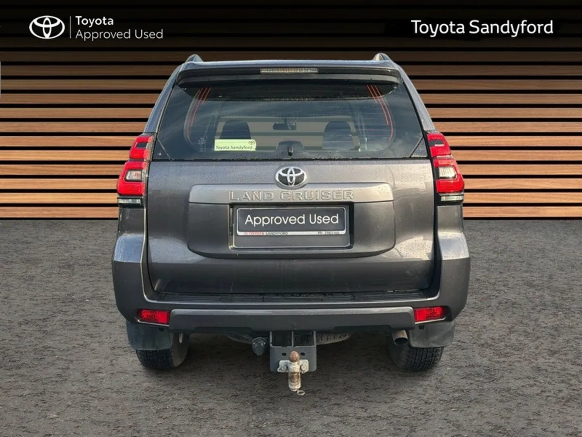 Toyota Land Cruiser LWB COMMERCIAL AUTOMATIC // VE - Image 4