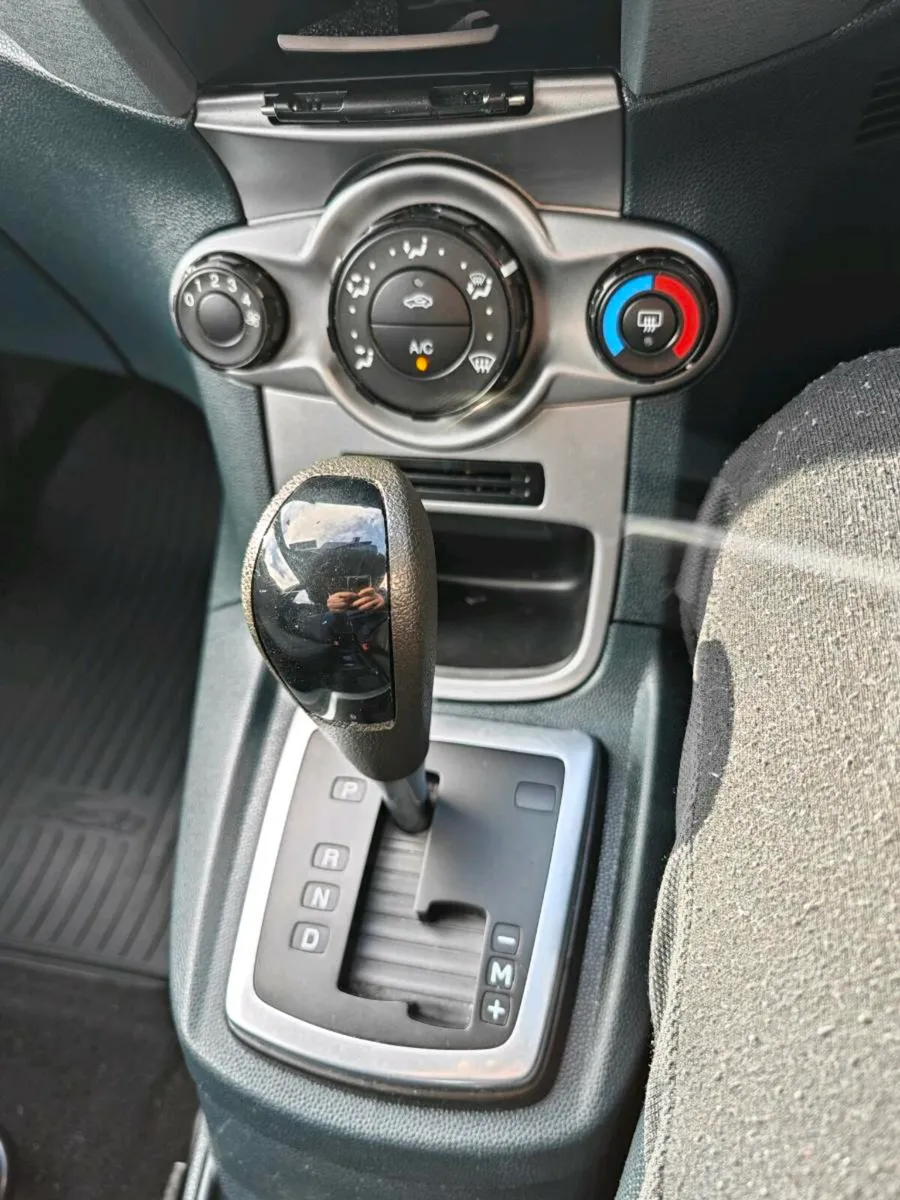 2010 Ford Fiesta Automatic - Image 1