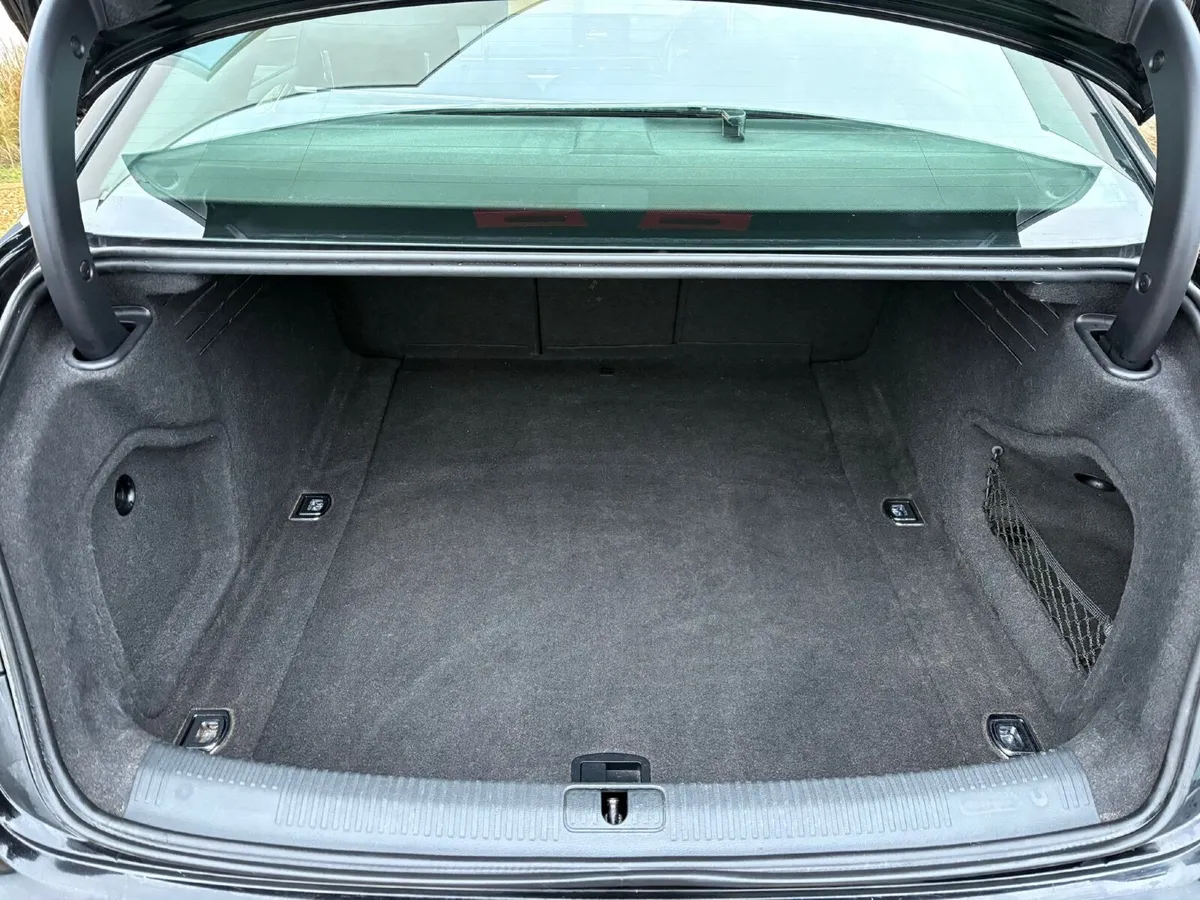 Audi A4 2018 - Image 4