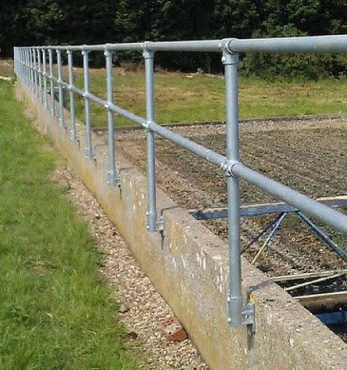 Handrail styles & concrete - Image 1