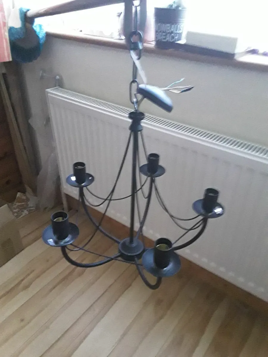 Black metal 5 candlestick pendant light - Image 1