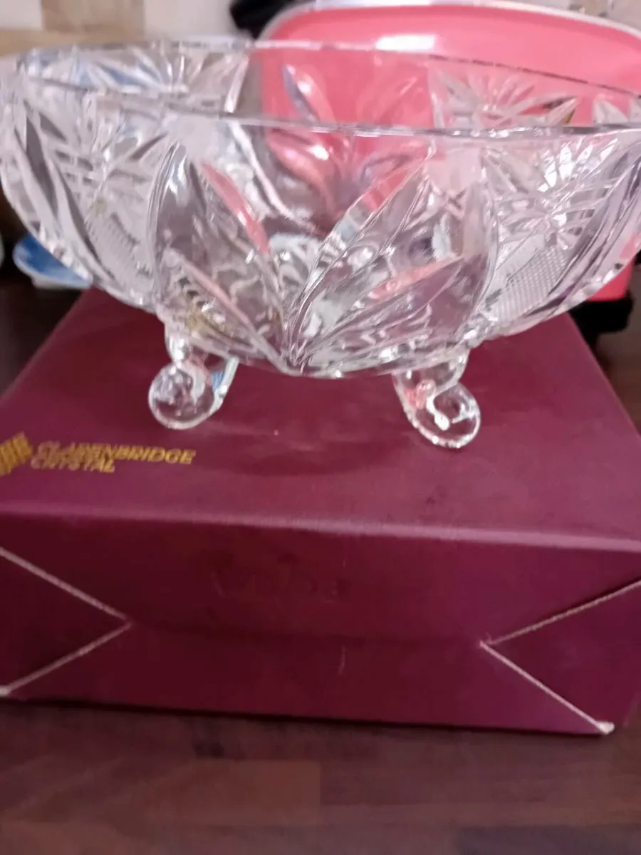 CLARENBRIDGE CRYSTAL CUT GLASS BOWL NEW BOXED - Image 1