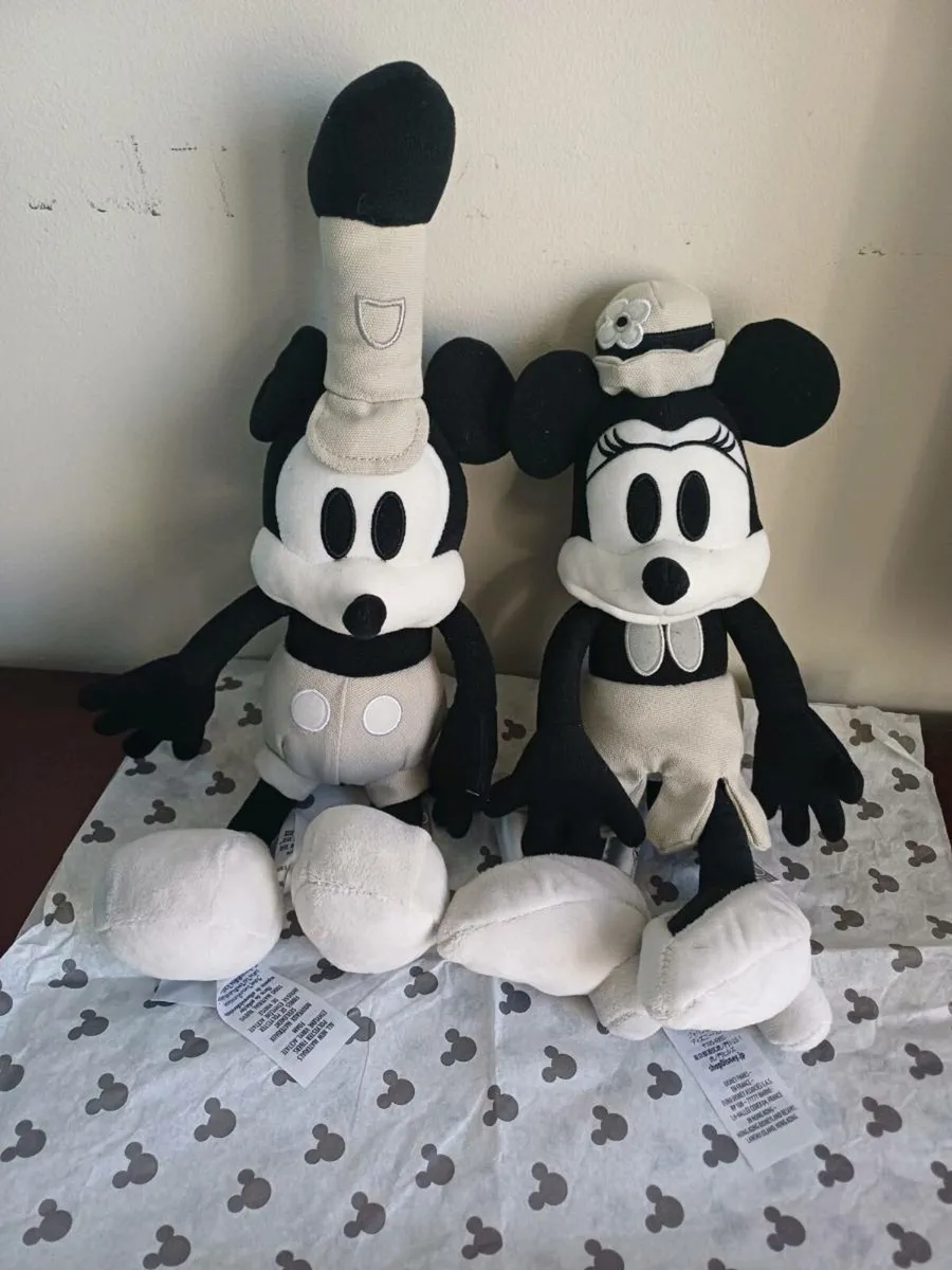 Mickey and Minnie mouse - Image 2