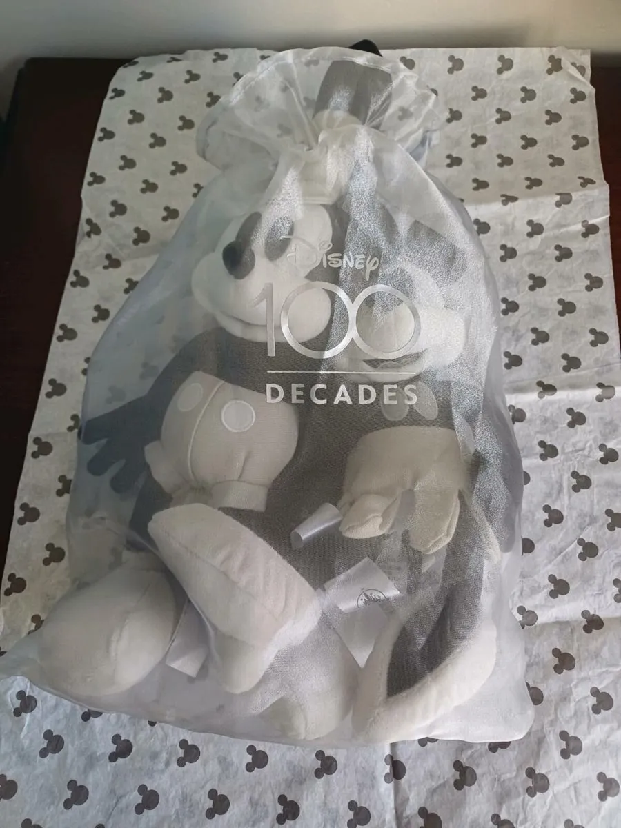 Mickey and Minnie mouse - Image 4