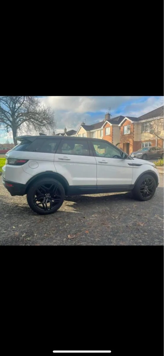 Range Rover - Image 1