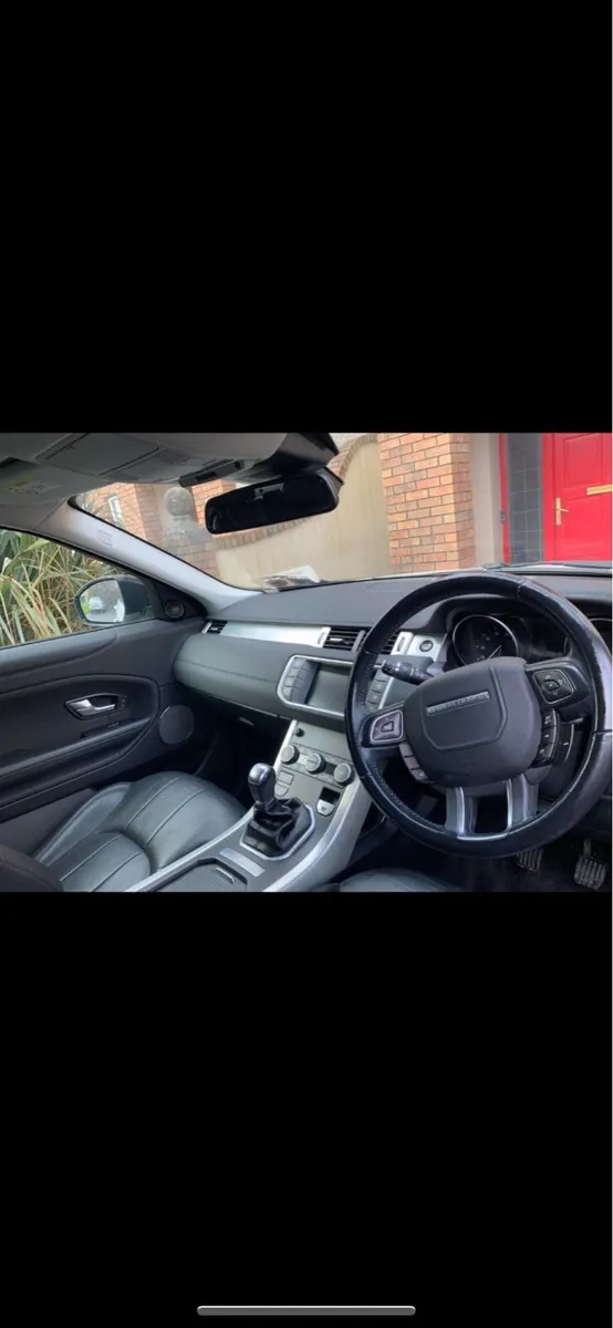 Range Rover - Image 4