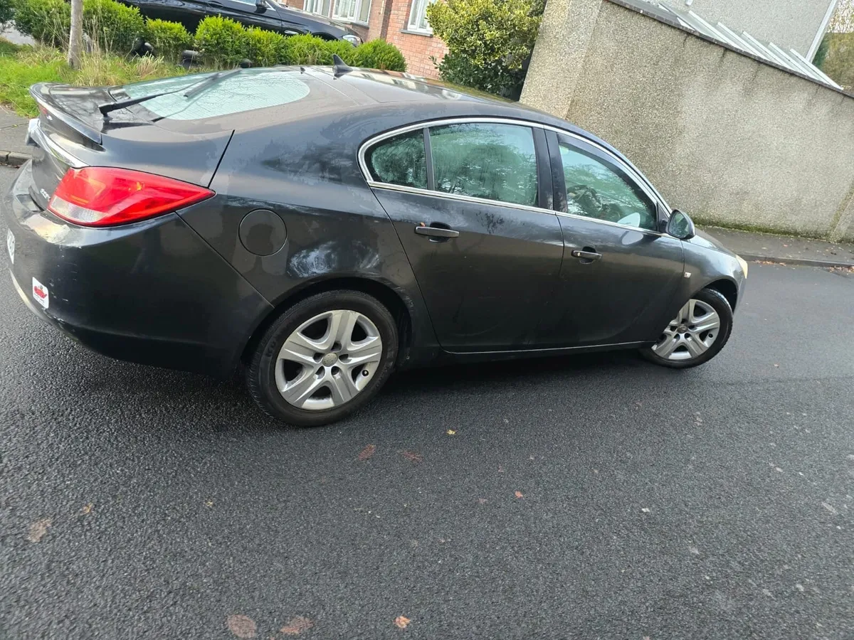 Vauxhall Insignia 2010 - Image 3
