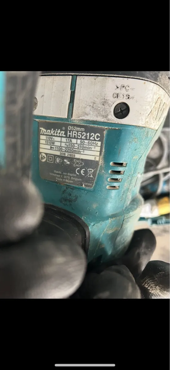 Makita hammer drill hr5212cdr - Image 2