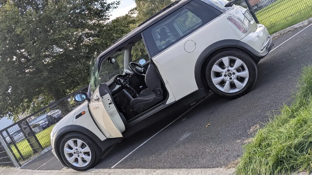 Mini Cooper 2005 - Image 2