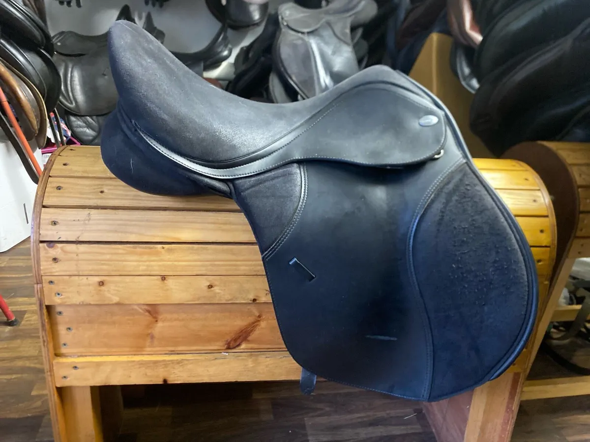 Thorowgood T4 17.5 adjustable saddle - Image 4
