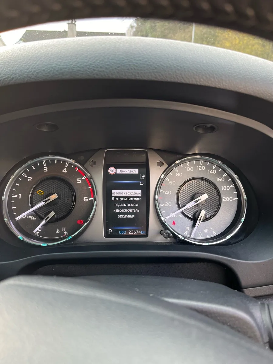 Toyota hilux 39000€+VAT - Image 2