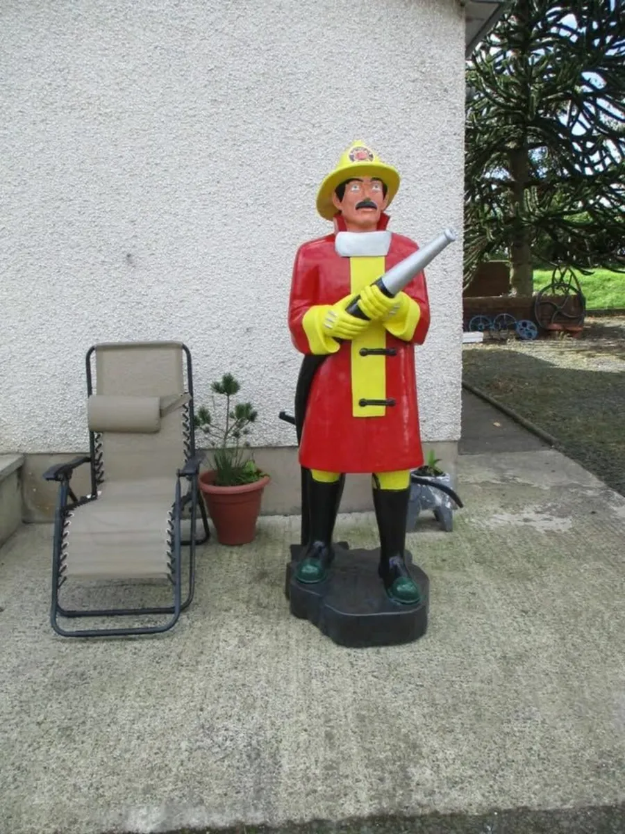 Life-Size American Fireman - Image 2