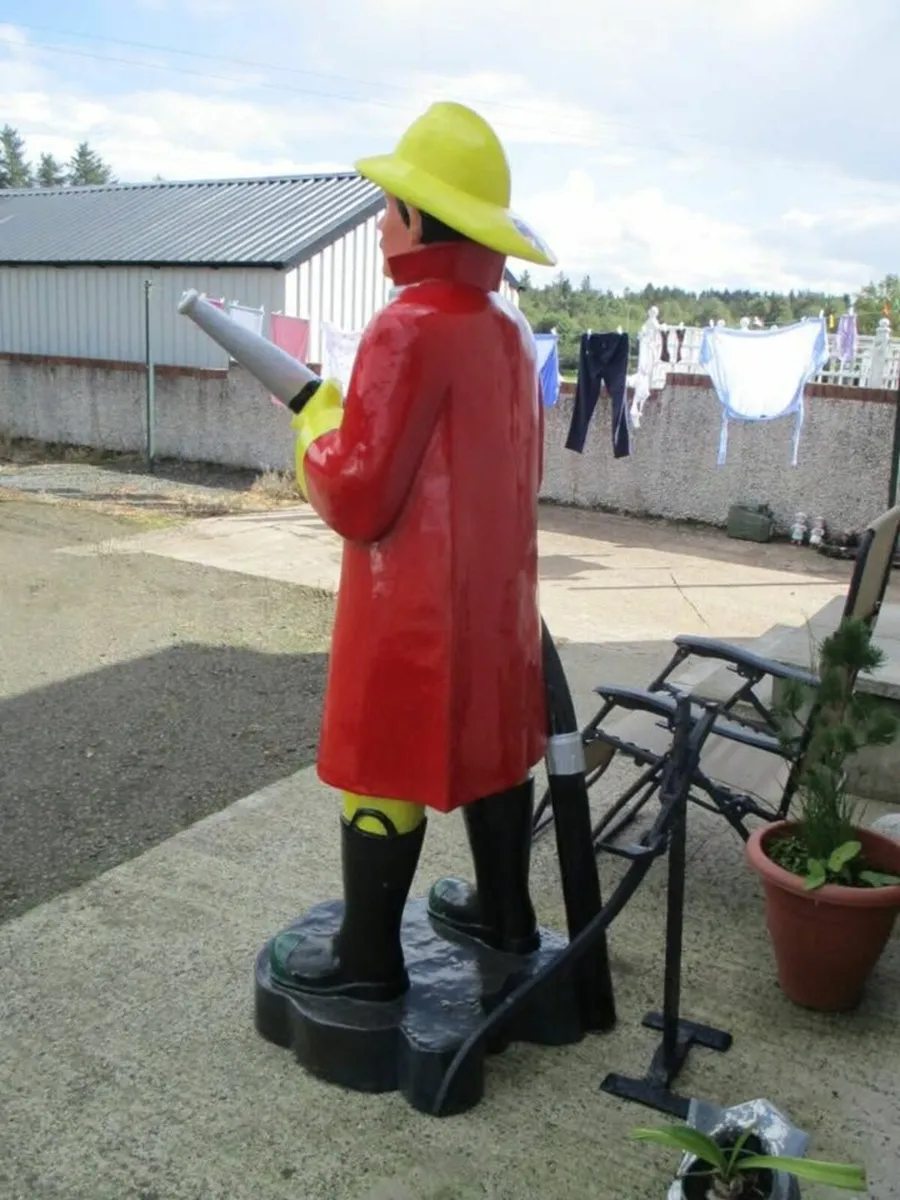 Life-Size American Fireman - Image 3