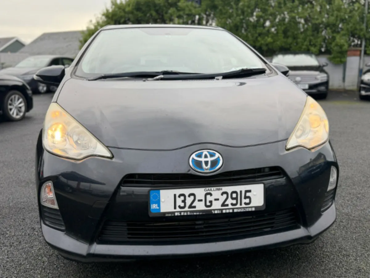 Toyota Aqua 1.5 NHP10 5DR Auto - Image 2