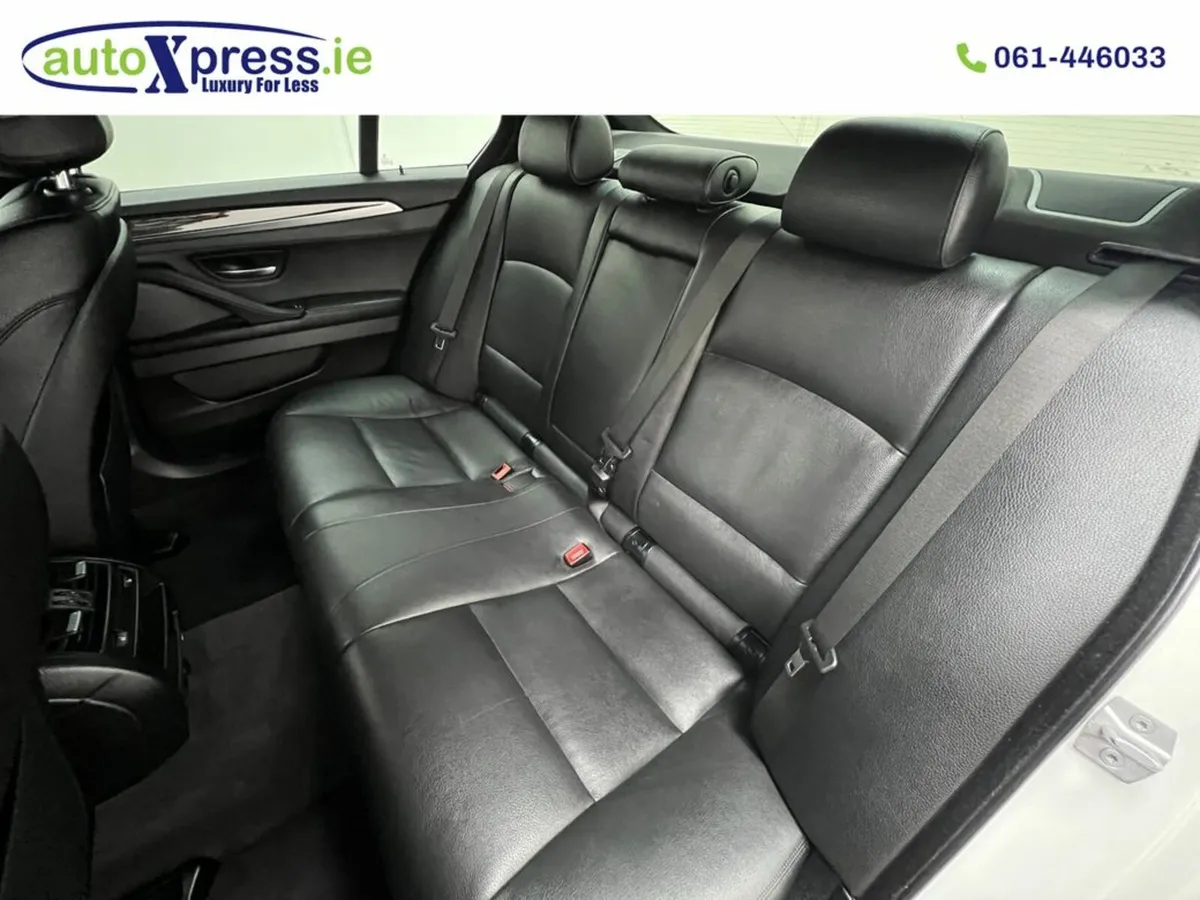BMW 5-Series 523D xDrive M SPORTS Automatic, Rever - Image 4