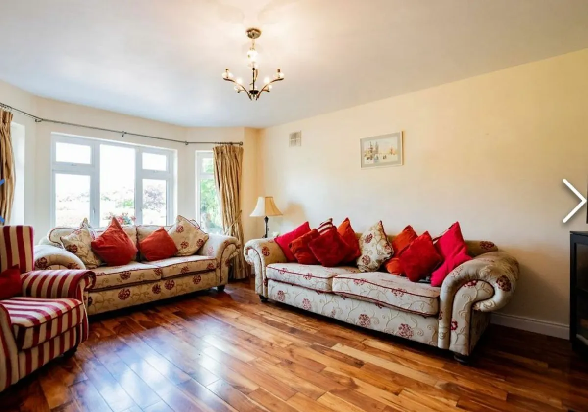 2 couches,  €500 - Image 2