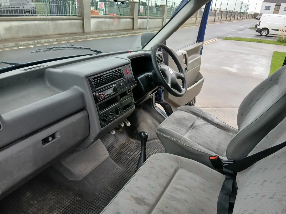 Volkswagen Transporter 2000 - Image 4