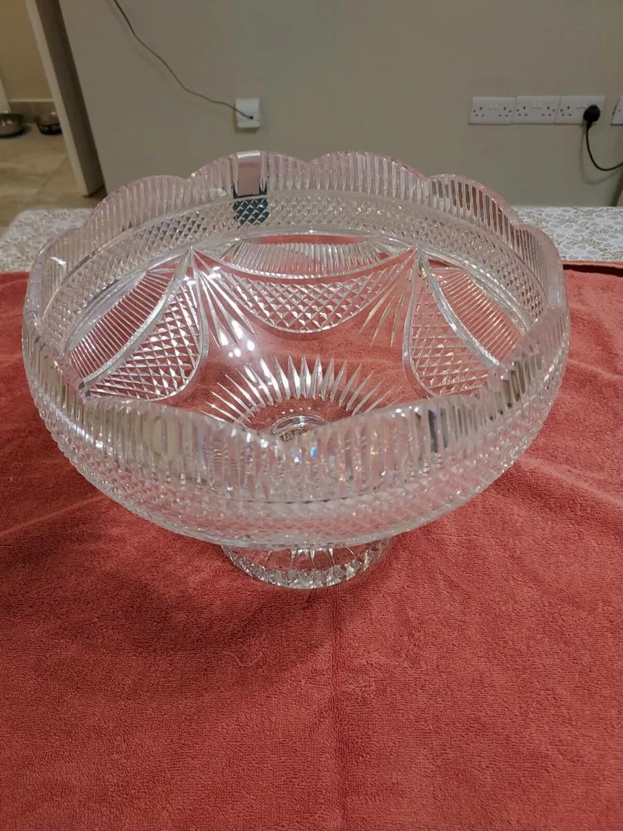 Waterford crystal large bowl - Image 1