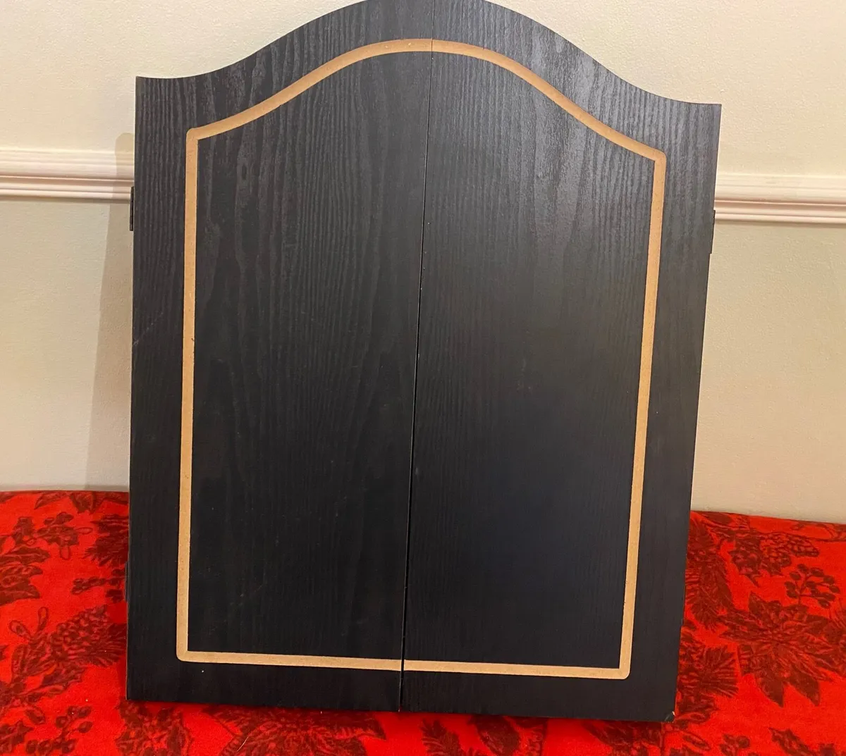 Dart board and case - Image 2