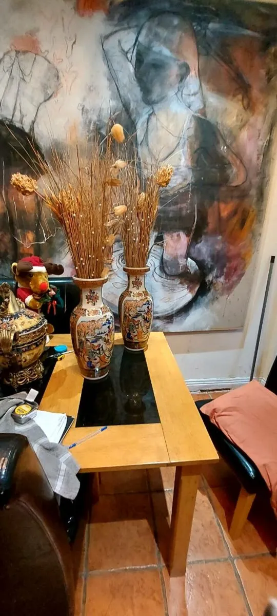 Pair of Chinese  Vases - Image 4