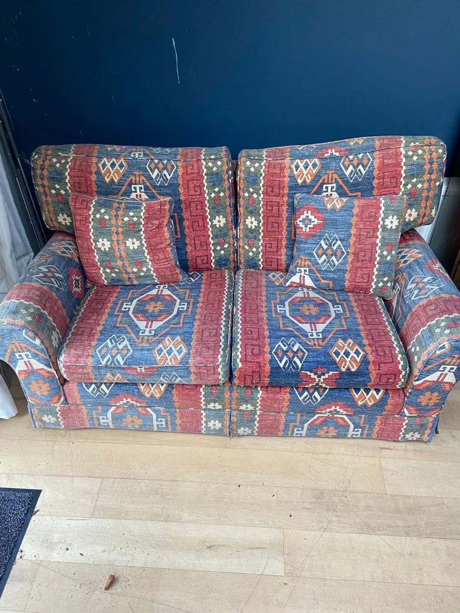 Pattern sofa - Image 1
