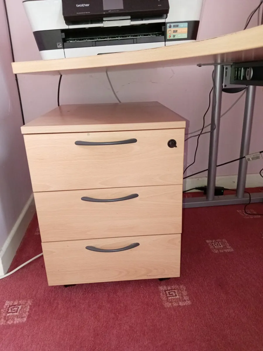 Office Desk and Drawers - Image 4