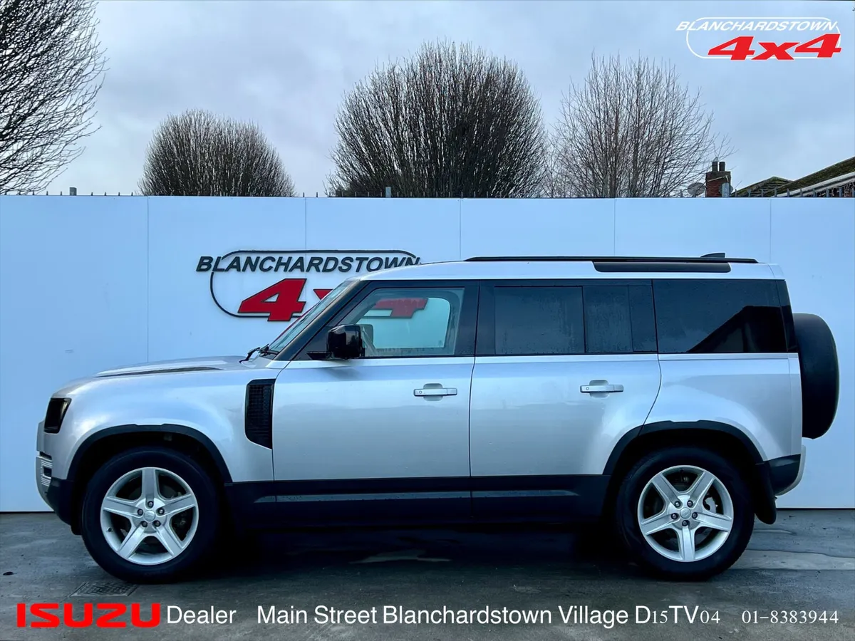 LR DEFENDER 110 HAKUBA SILVER 3 SEATER VATQ - Image 3