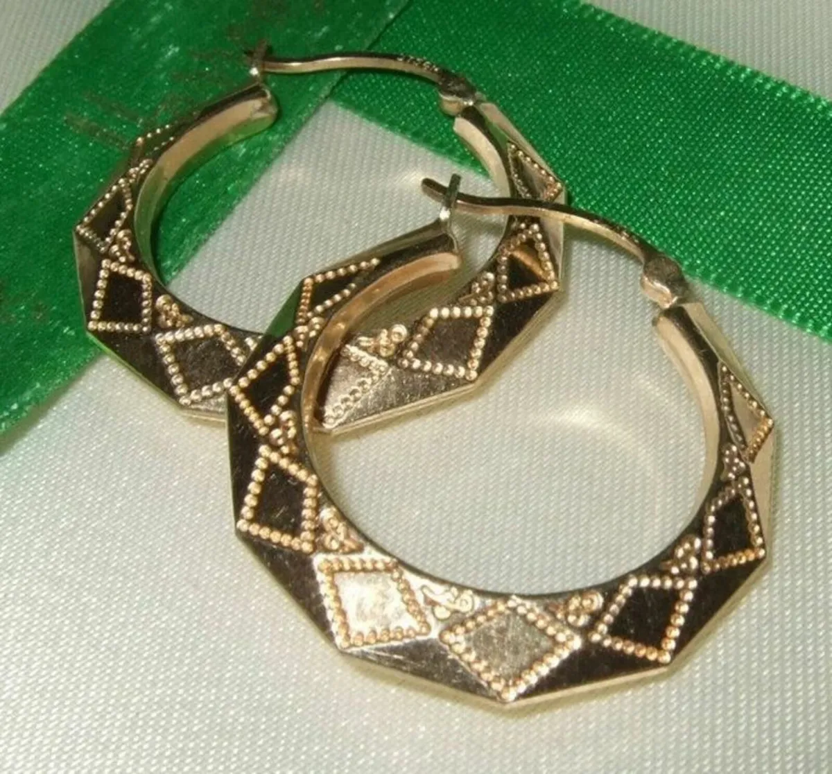 Vintage 9ct Gold Harlequin Diamond Hoops - Image 2