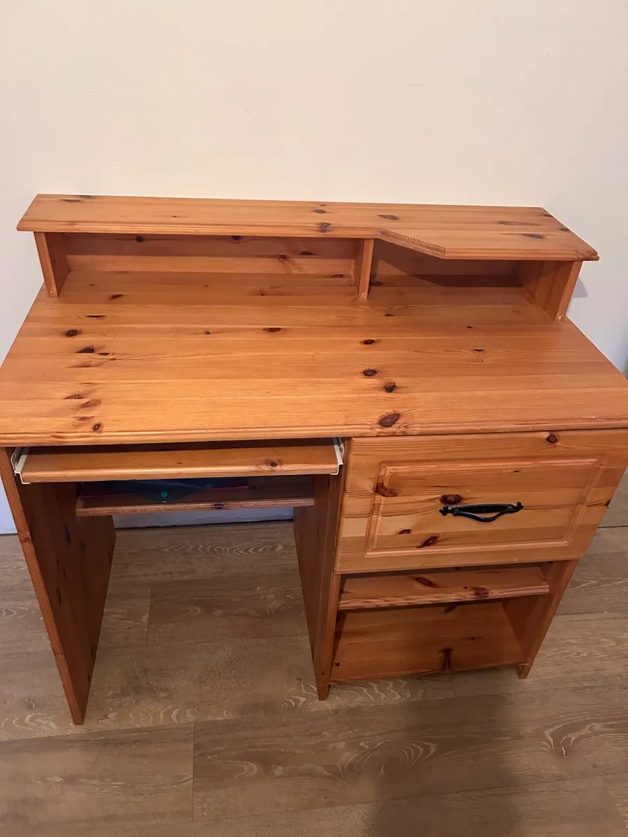 Clear out furniture - Image 4