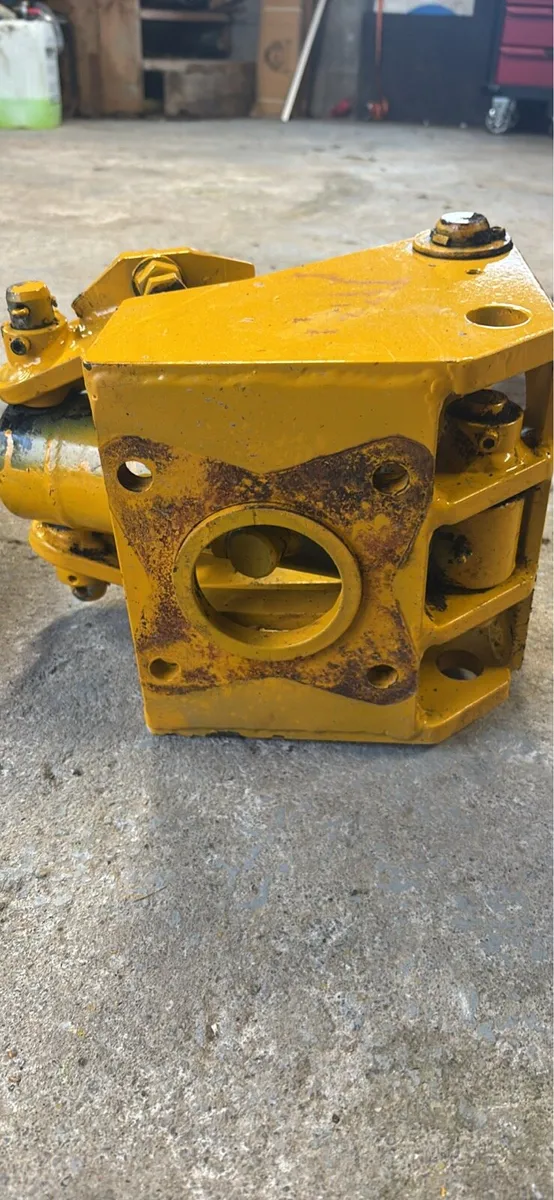 Orbital head kit for McConnell hedge cutter - Image 3