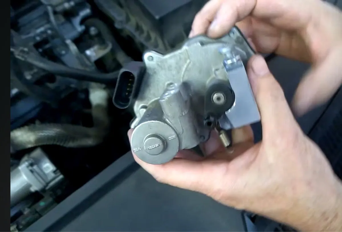 Intake Manifold P2015 Repair Bracket 03L129711E - Image 3